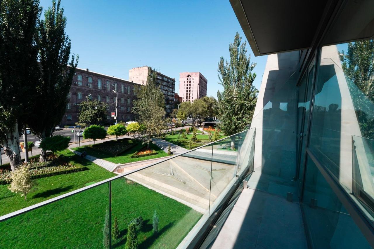 Messier 53 Hotel Ereván Exterior foto